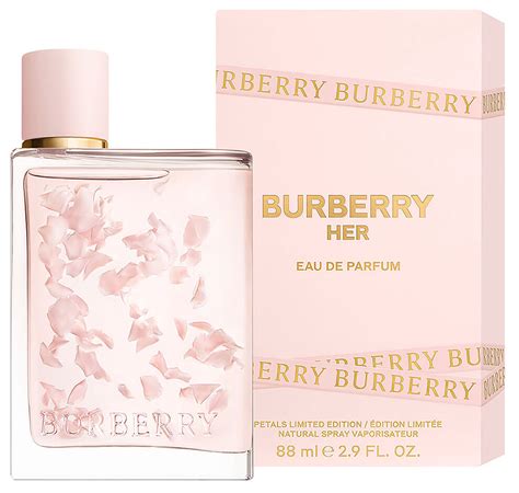 burberry parfem zenski|coco parfemi Burberry her petals.